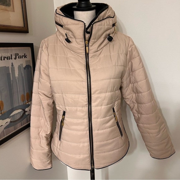 PrettyLittleThing Jackets & Blazers - PrettyLittleThing Beige Puffer Coat with Hood | Size Small | NWT